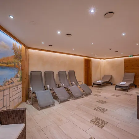 Roesslwirt 4* كيرشبرغ ان تيرول